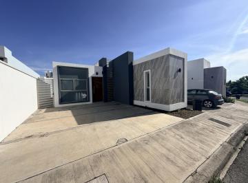 Casa · 100m² · 2 Recámaras · 2 Estacionamientos · Casa en Venta Lomas de La Rioja Alvarado Veracruz Riviera Veracruzana