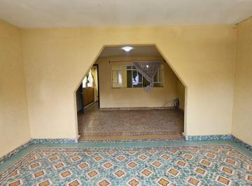 Casa · 378m² · 4 Recámaras · 2 Estacionamientos · Casa en Santa Rosa