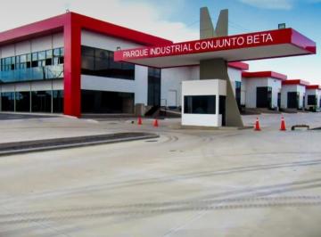 Bodega comercial · 1300m² · Bodega Industrial - Amazcala