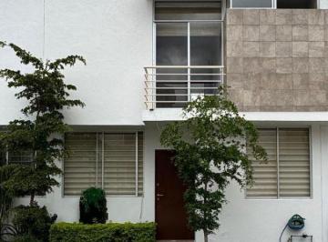Casa en condominio de 4 habitaciones, Zapopan · Casa Amplia en Venta en El Fortin, Dentro de Coto.