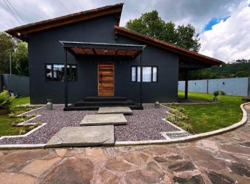 Casa · 250m² · 3 Recámaras · 3 Estacionamientos · Casa en Renta en Cerro Gordo