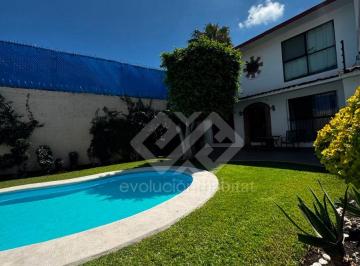 Casa de 13 habitaciones, Cuernavaca · Casa Sola en Venta, en Cuernavaca, Ideal Para Clinica, Oficinas o Consultorios Medicos