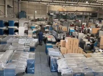 Bodega comercial · 3550m² · 3 Recámaras · 10 Estacionamientos · Bodega Industrial en Cuautitlán Izcalli