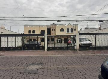Casa en condominio de 3 habitaciones, Zapopan · Hermosa Casa en Venta con Ubicación Privilegiada Zona Atemajac