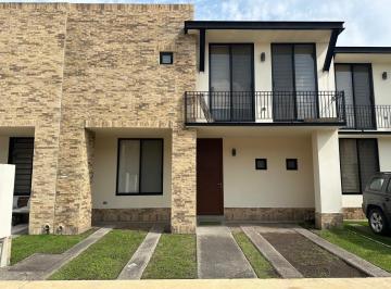 Fachada · Excelente Casa en Renta | Lista Para Habitar