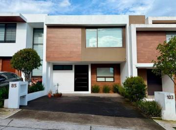 Casa de 3 habitaciones, Morelia · Casa en Renta en Puerta Madero Cerca de La Uvaq 3 Rec Cerca de Altozano Buenos Espacios