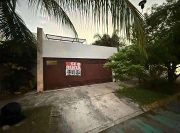 Casa · 233m² · 4 Recámaras · 2 Estacionamientos · Casa en Renta 4 Recamaras, Alberca, Las Americas II Merida Norte (Nrc - 1781)