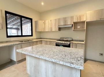 Casa · 170m² · 3 Recámaras · Casa de 300 m² con 3 Recámaras en Venta en San Miguel de Allende