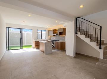 Casa · 108m² · 3 Recámaras · 2 Estacionamientos · Casa Nueva en Renta - Bosque San Carlos, Zona Sur Hospital de Alta Especialidad