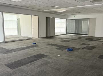 Oficina · 1103m² · 40 Estacionamientos · Oficina en Venta