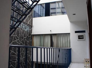 Edificio de 6 habitaciones, Nezahualcóyotl · Edificio con Uso Comercial