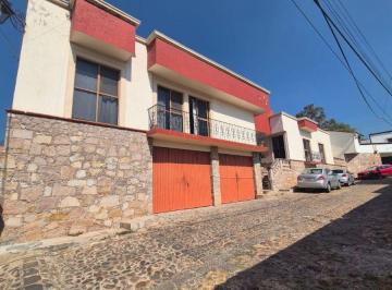 Casa de 4 habitaciones, Guanajuato · Casa en Venta en Marfil Gto