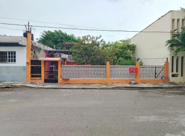 Casa · 174m² · 4 Recámaras · 2 Estacionamientos · Casa - Ejidal