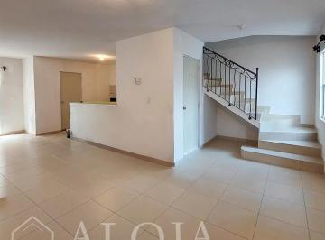 1 · Renta de Casa en Fraccionamiento en Real Toscana, Tecámac