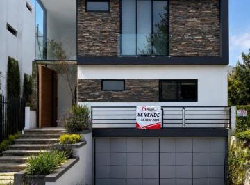 Casa · 227m² · 3 Recámaras · 4 Estacionamientos · Casa en Fraccionamiento Valle Imperial