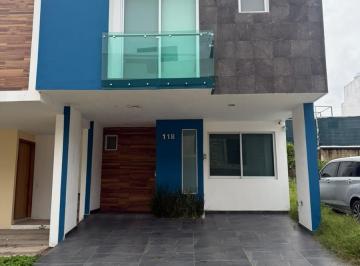 Casa · 99m² · 3 Recámaras · 2 Estacionamientos · Casa en Madeiras