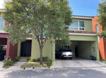 Casa de 3 habitaciones, Monterrey · Casa en Renta Ahuehuetes