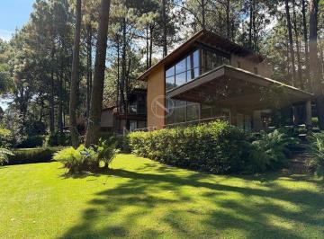 Casa en condominio de 3 habitaciones, Valle de Bravo · Fracción de Casa en Venta a Unos Minutos de Avándaro