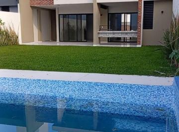 Casa de 3 habitaciones, Yautepec · Casa de 300 m² con 3 Recámaras en Venta en Oaxtepec Centro
