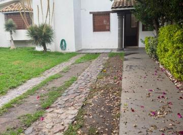 Casa de 3 habitaciones, San Andrés Cholula · Se Renta Casa en Fraccionamiento San José del Puente $19000 Estilo Campestre con Amplio Jardín