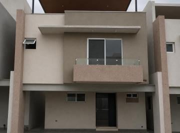 Casa de 3 habitaciones, García · Casa en Renta en Cumbres La Rioja