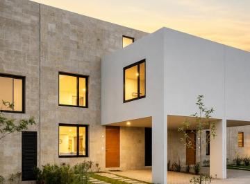 Casa en condominio de 3 habitaciones, Querétaro · Residencia Premium en Juriquilla | 262 m² de Construcción + Jardín de 136 m² | Amenidades de Primera