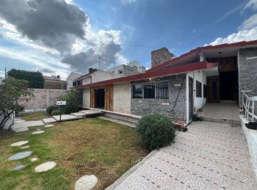 Casa de 7 habitaciones, Pachuca · Excelente Casa Antigua Para Negocio