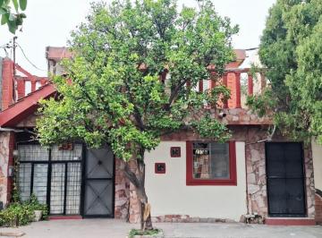 N/A · Casa en Venta Entre La Clínica 6 del Imss y Prepa 16 Uanl, en San Nicolas de Los Garza, N. L.