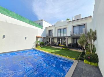 Casa de 4 habitaciones, Cuernavaca · Casa en Venta Totalmente Amueblada en Zona Norte con Vigilancia 24/7