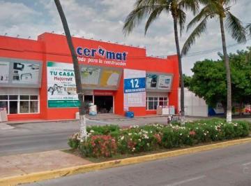 Bodega comercial · 615m² · Bodega en Renta, Ubicada Sobre La Av Ignacio Allende, Cuenta con Oficinas