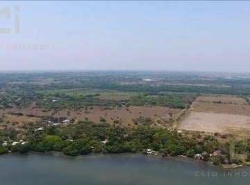 Terreno / Lote · 108400ha · Terreno en Venta con 200 m Frente a La Laguna de Medellín Veracruz