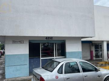 Local comercial · 54m² · Local Comercial en Renta en Veracruz Ubicación Estratégica Cerca de Bancos y Servicios.