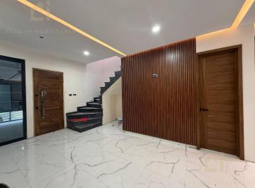 Casa · 150m² · 3 Recámaras · 2 Estacionamientos · Casa en Venta en Boca del Río 19 con 3 Recámaras, Cochera Techada Para 2 Autos.