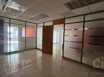 Local comercial · 230m² · Local en Renta en Calz. Simón Bolívar, Veracruz, con 6 Privados y Sala de Juntas