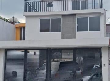 Casa de 3 habitaciones, Naucalpan de Juárez · Casa Recién Remodelada Entre Lomas Verdes y Fuentes de Satélite