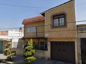 Casa de 3 habitaciones, Iztapalapa · Casa en Venta en Iztapalapa
