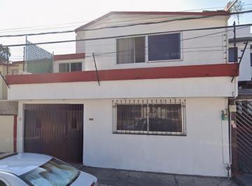 Casa de 3 habitaciones, Tlalnepantla de Baz · Casa en Venta en Tlalnepantla Baz