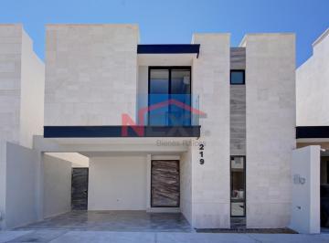Foto principal · Casa en Renta en Seterra | 4 Recámaras | Recámara en Planta Baja | Cocina Integral Equipada