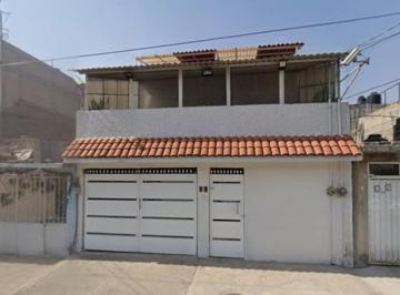 Casa de 3 habitaciones, Ecatepec de Morelos · Casa en Venta en Jardines de Cerro Gordo