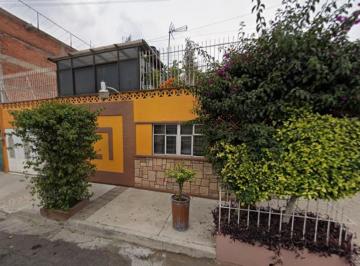 Casa de 3 habitaciones, Gustavo A. Madero · Casa en Venta en Gustavo A. Madero