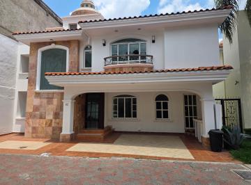 Casa en condominio de 4 habitaciones, San Pedro Tlaquepaque · Casa en Condominio Exclusivo con Seguridad 24/7 – Coto Privado en Av Tabachines