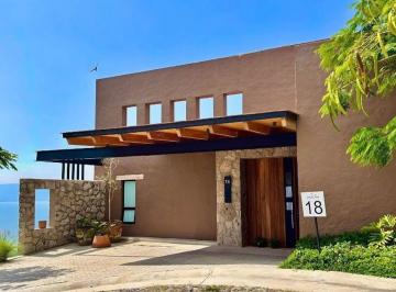 f3cb3098a10873e9c34780cafb0229500639c07dc0eb648455bd6060873cb4e2 · Casa con Vista Al Lago en Venta en Ajijic