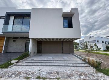 feef3fcd6856d46706c9547f2d0684d7e73372ce198255b4753e29a536514b34 · Casa a Estrenar en Venta en Valle Imperial