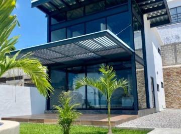 Casa · 185m² · 3 Recámaras · 3 Estacionamientos · Casa Nueva en Fraccionamiento en Tequesquitengo, Morelos.