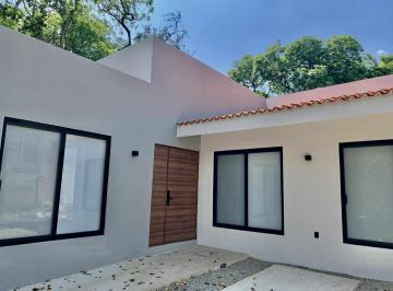 Casa · 278m² · 4 Recámaras · 3 Estacionamientos · Venta de Casa Nueva de 1 Nivel en Jiutepec Dentro de Fraccionamiento