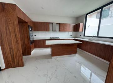 Casa de 4 habitaciones, Zapopan · Casa en Venta Villa Verona Zapopan