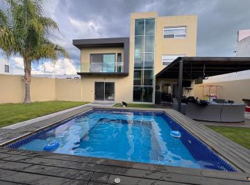 Casa de 5 habitaciones, Querétaro · Se Vende Casa con 3 Terrenos en Condesa Juriquilla, Querétaro