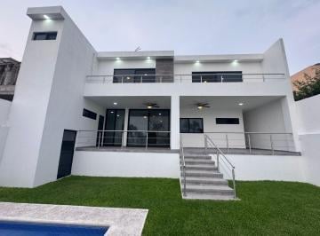 Casa · 402m² · 4 Recámaras · 2 Estacionamientos · Venta de Casa Nueva en Fraccionamiento Burgos
