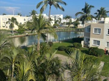 Casa en condominio de 3 habitaciones, Acapulco de Juárez · Villa en Venta en Puente del Mar, Zona Diamante | 3 Recámaras | Roof Garden | $3,000,000