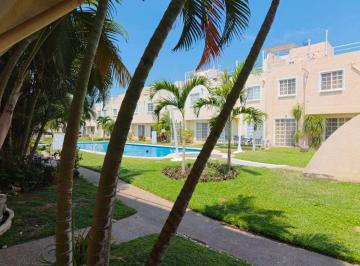 Casa en condominio de 3 habitaciones, Acapulco de Juárez · Villa en Venta en Puente del Mar, Zona Diamante | 3 Recámaras | Roof Garden | $3,000,000